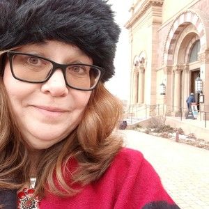 Meet your Posher, Laurie